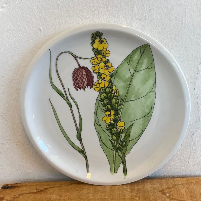 Hovedbilde IKEA Midsommar, middagstallerken 